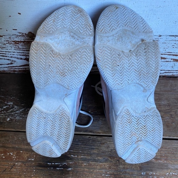 JustFab Beck Platform Sneaker 9 - Picture 9 of 13